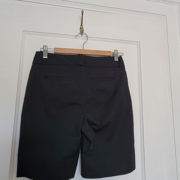 Banana Republic Martin Fit Stretch Shorts - Picture 3 of 14